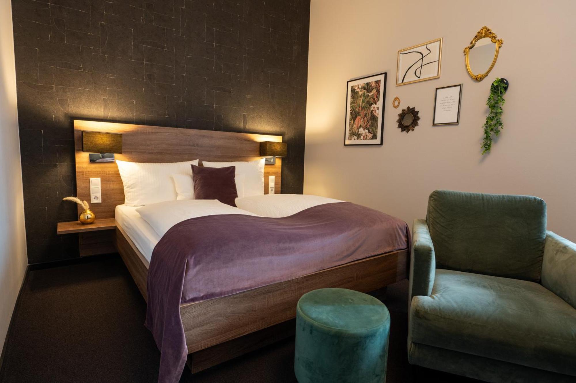 V Boutique Hotel Μπέμπλινγκεν Εξωτερικό φωτογραφία