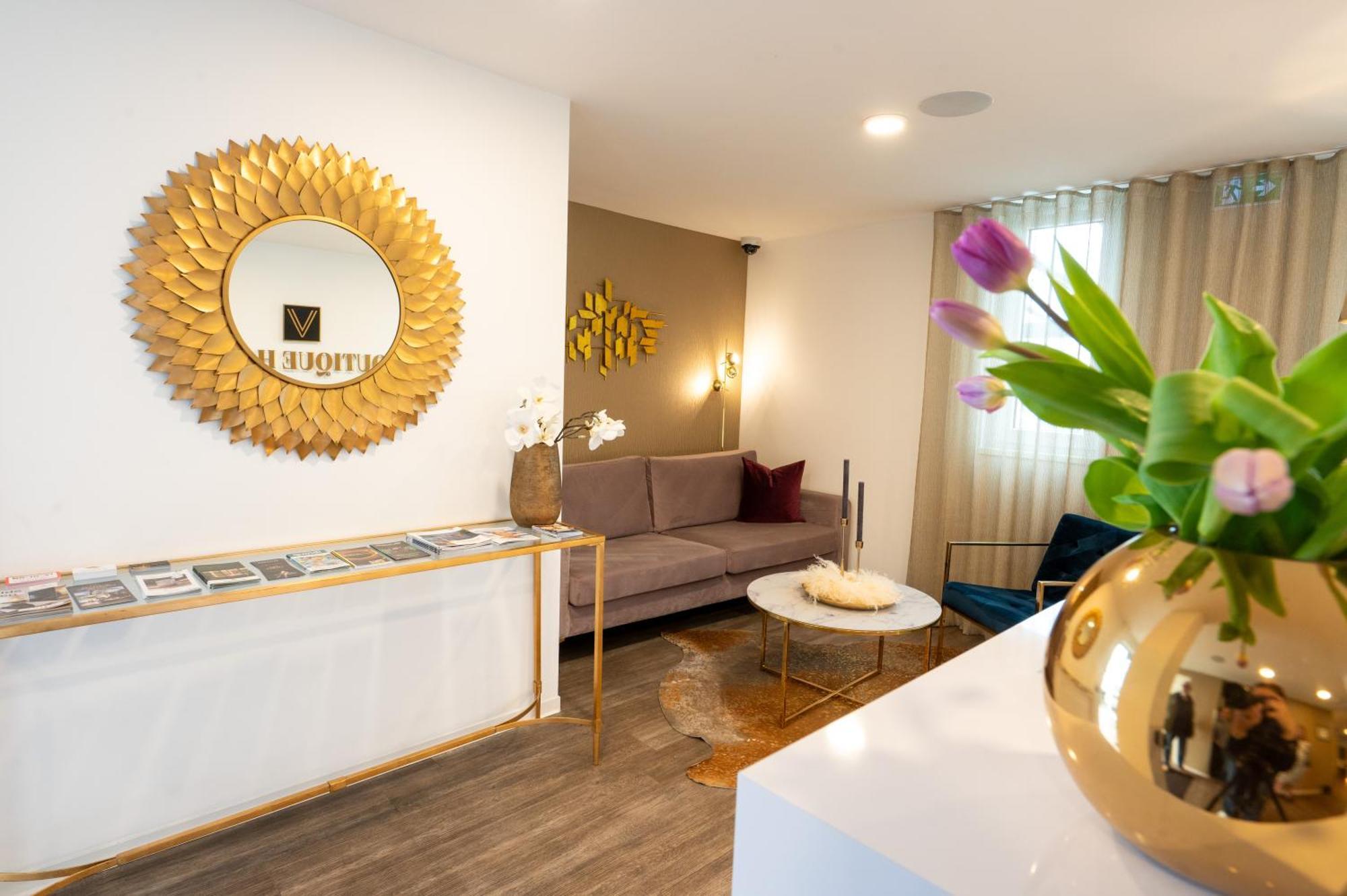 V Boutique Hotel Μπέμπλινγκεν Εξωτερικό φωτογραφία
