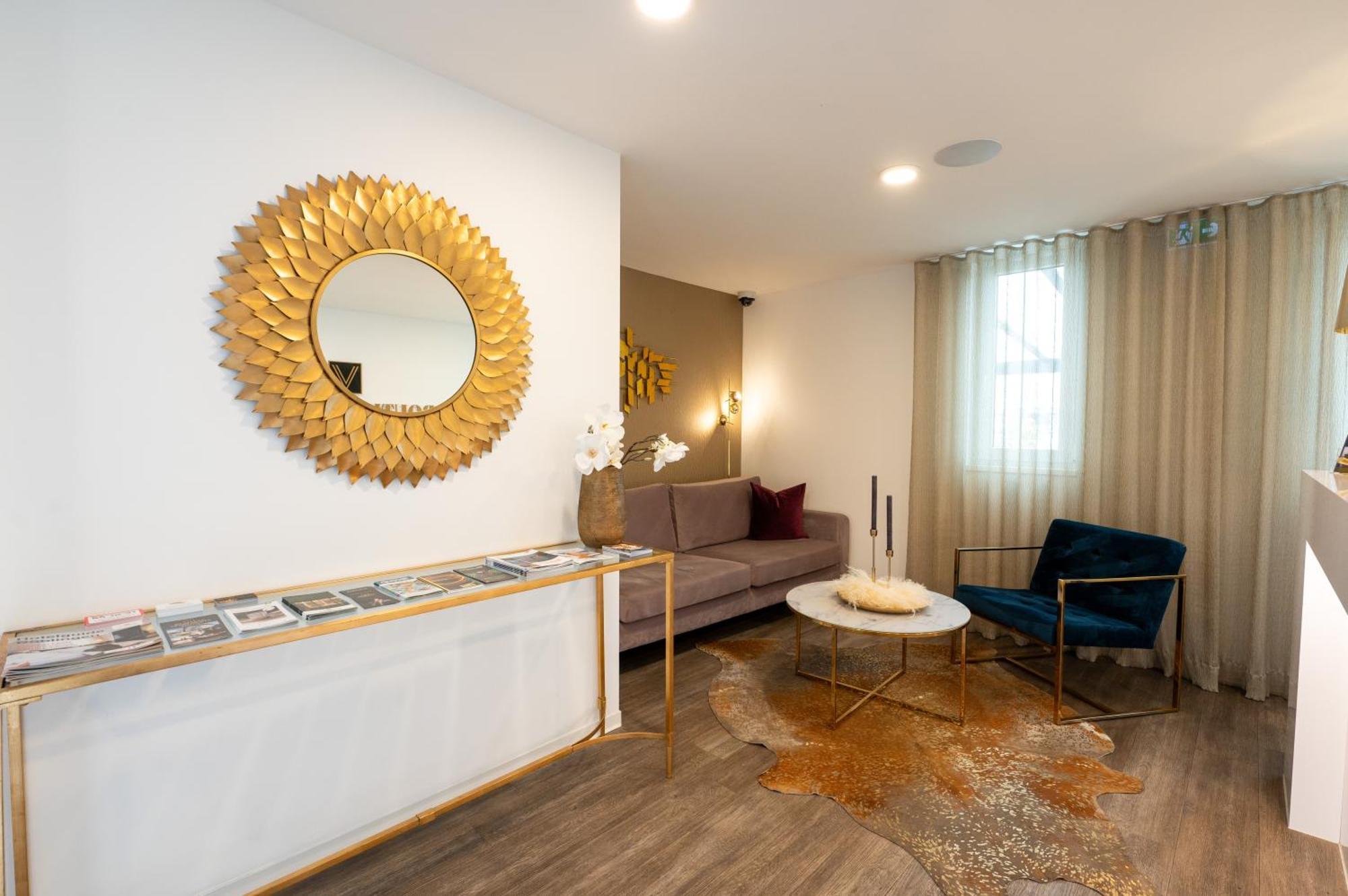 V Boutique Hotel Μπέμπλινγκεν Εξωτερικό φωτογραφία