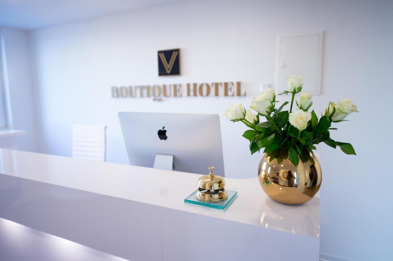 V Boutique Hotel Μπέμπλινγκεν Εξωτερικό φωτογραφία
