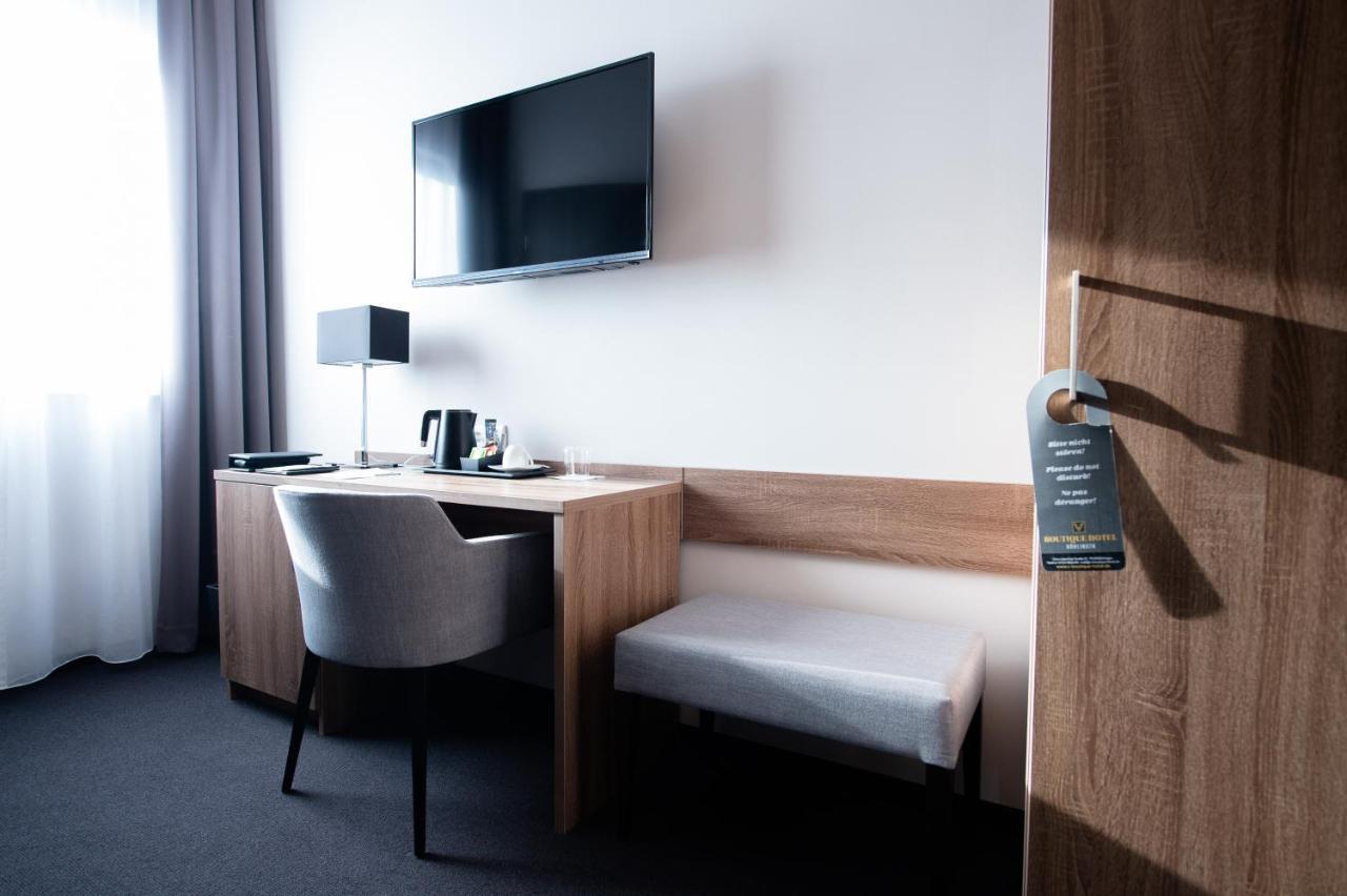 V Boutique Hotel Μπέμπλινγκεν Εξωτερικό φωτογραφία